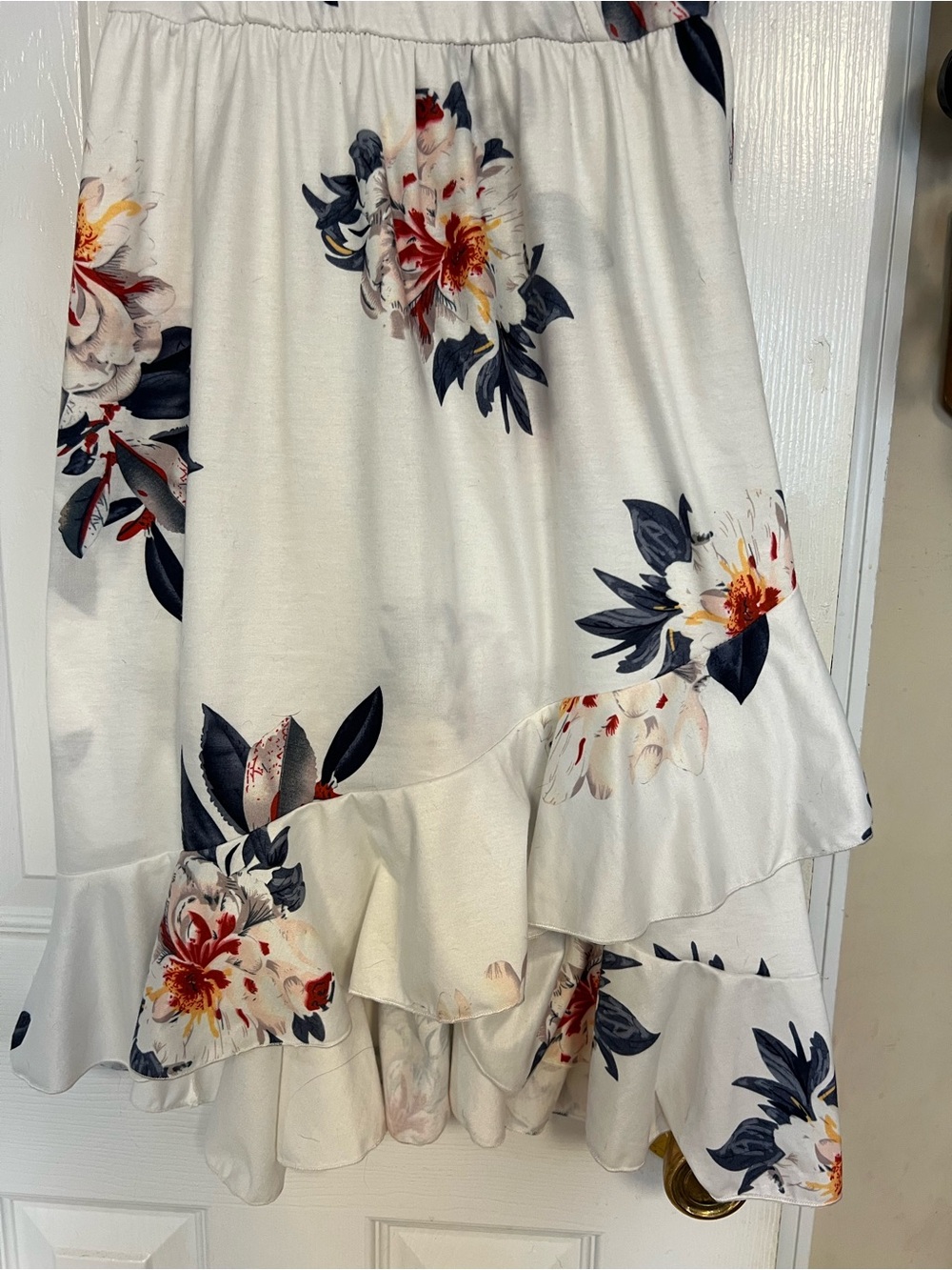 White Floral Ruffle Sundress – Size S 🌸 - Picture 5 of 9